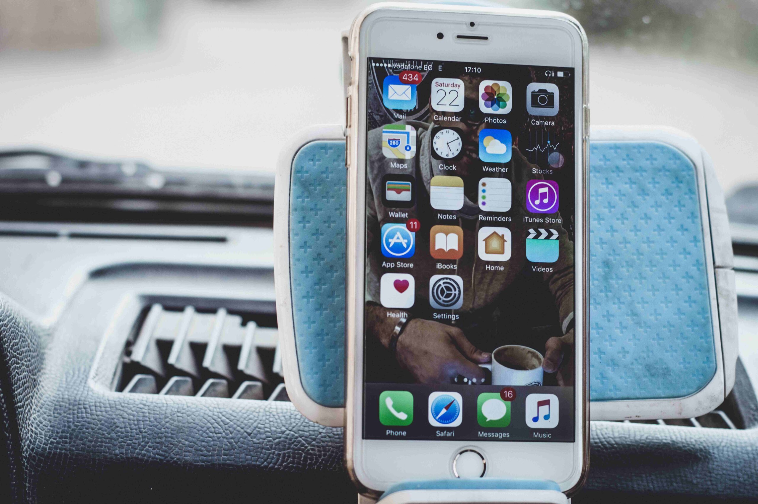 How to Choose an iOS App Development Company in UAE for a Successful Mobile Product